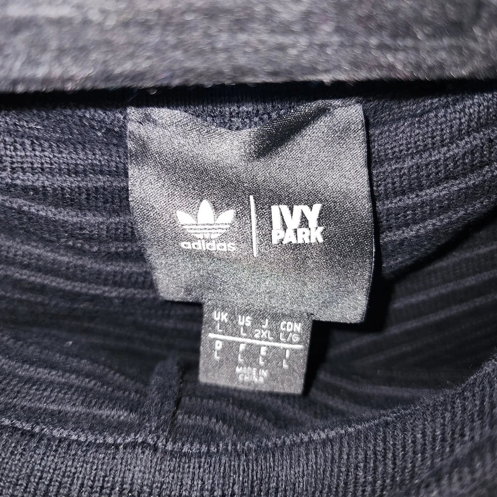 Black Ribbed Two-Piece Set - Picture 4 of 4